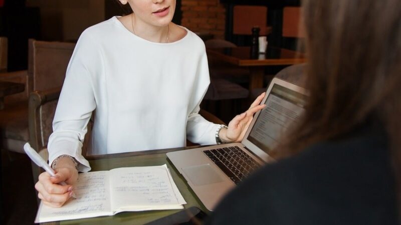 Comment une agence web accompagne ses clients dans la durée  ?